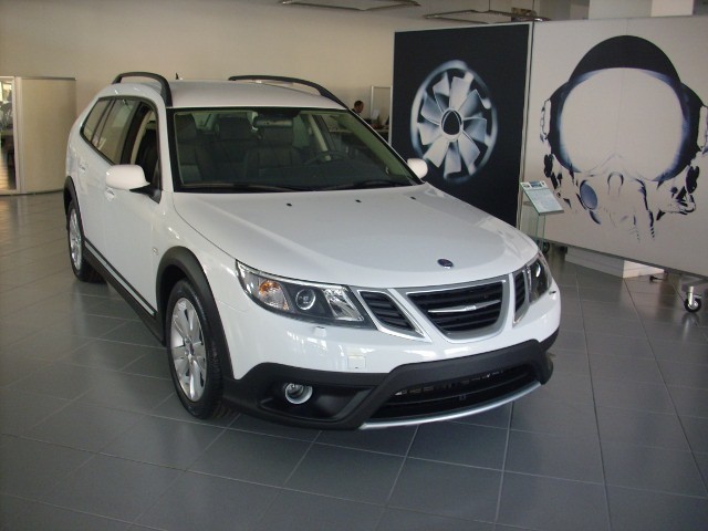 Arriva la versione similSUV della Saab 93 SW