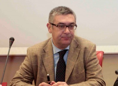 I finiani pronti a formare gruppi consiliari autonomi