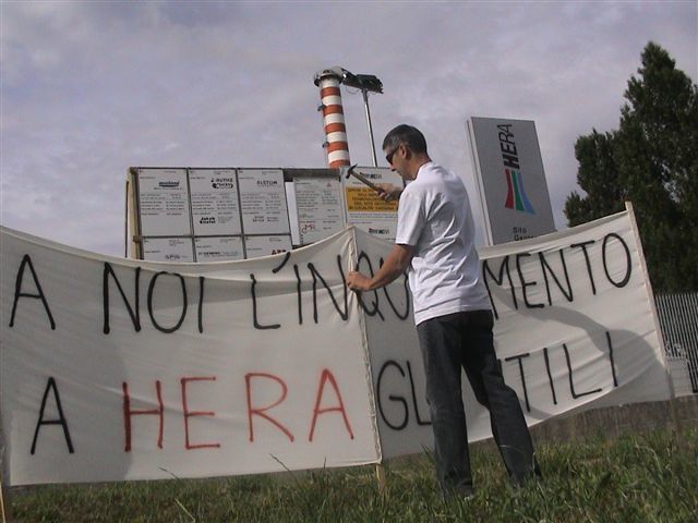 Inceneritore. La storia si ripete: gli ambientalisti tornano in piazza