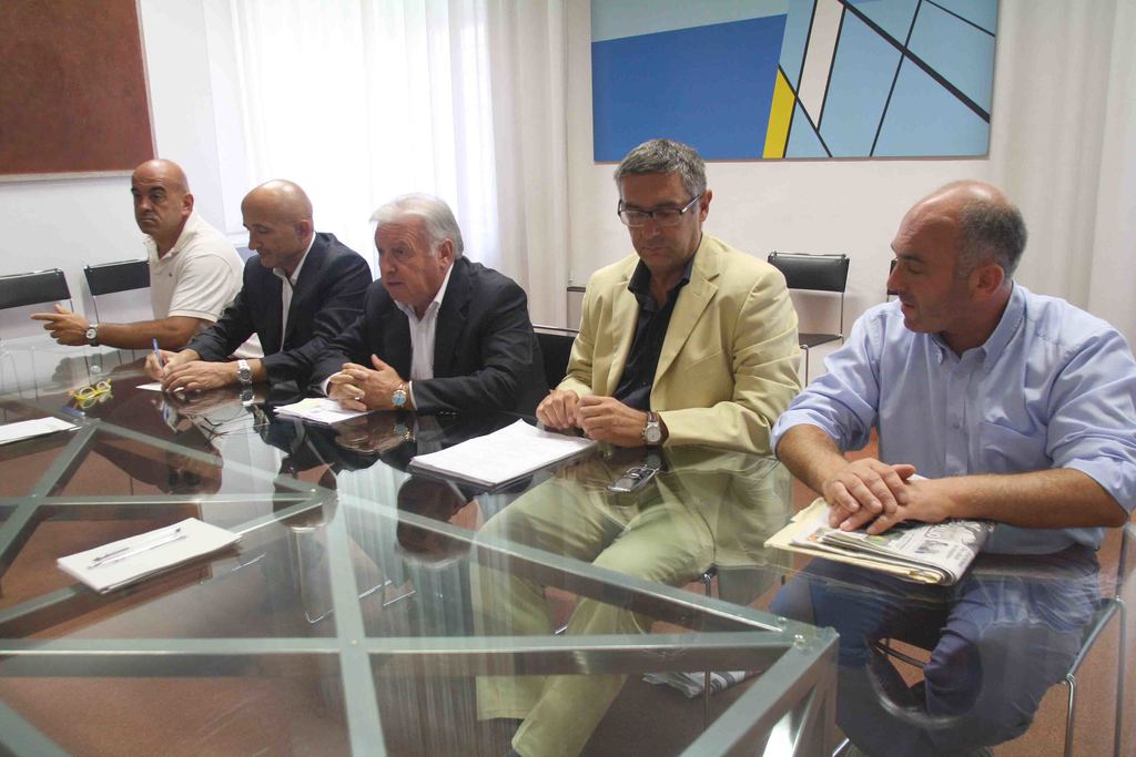 Pressioni contro la Festa Tricolore