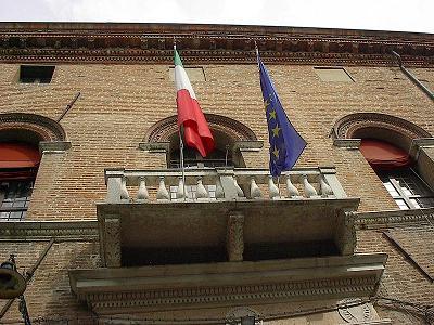Un esposto su Corte Bianca