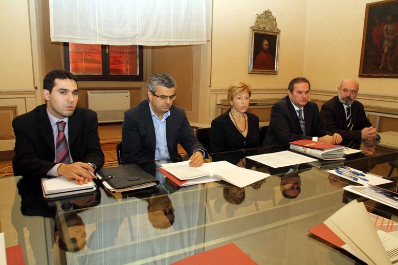 Strade killer, lotta alla velocità