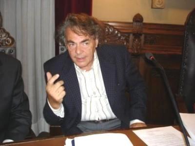 La Cento dei ricatti: 270mila euro per comprare i consiglieri