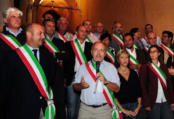 Una sola voce per i sindaci in piazza