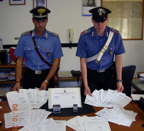 Stranieri truffati per il permesso di soggiorno
