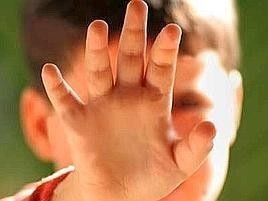 Mandibola e costole fratturate, il bimbo in tribunale