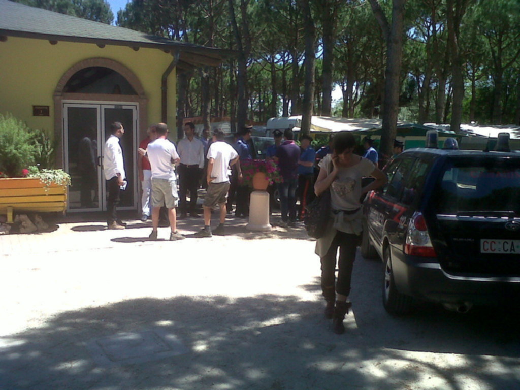 Trovato feto abbandonato nell’immondizia