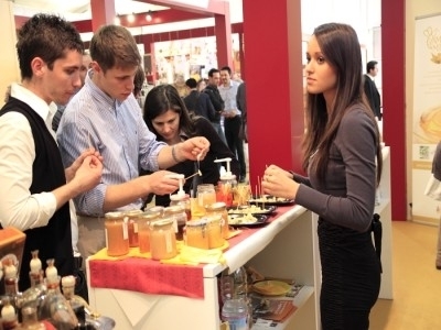 Miele: sapore antico, ingrediente moderno