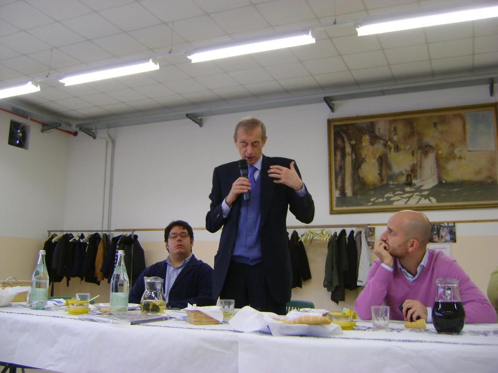 Fassino lancia Bersani: “Ha esperienza e capacità”