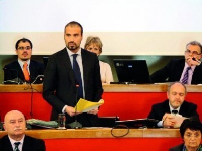 Marattin si scusa in diretta via radio con Vendola