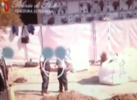 Predoni di tombe, gli imputati scelgono il rito abbreviato