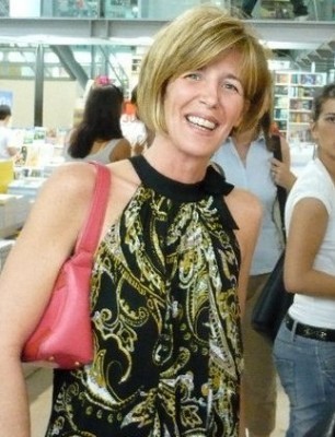 Laura Boldrini loda i ‘sassi’ di Francesca Boari