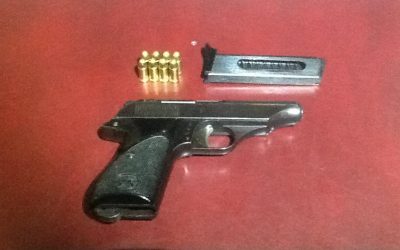 Compra una pistola con il porto d’armi scaduto: denunciato nel Ferrarese