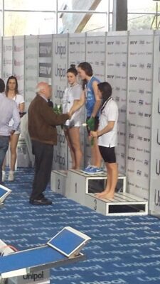 Greta Gavazzoni sul podio dei 5000 m.