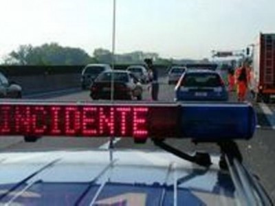 Schianto in superstrada, indagati due poliziotti e un ricettatore
