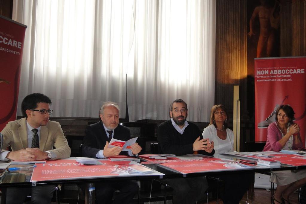 Altroconsumo, Ferrara scopre i segreti della contraffazione