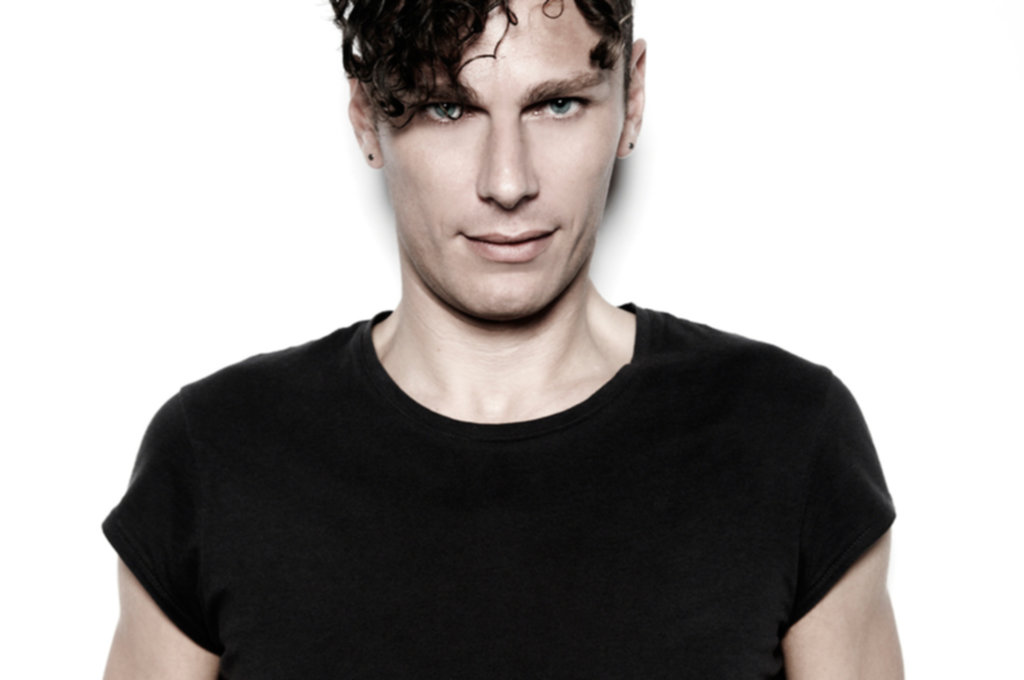 Al Sinatra opening party per il Simple