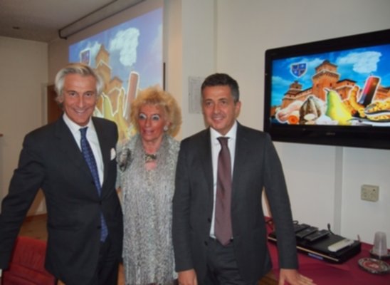 Le Terre Estensi siedono a tavola al Vergani