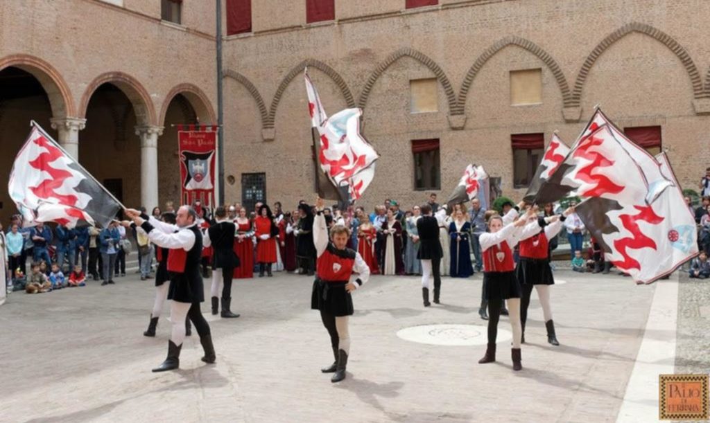 Sconcerto M5S per lo ‘sfratto’ dell’Omaggio al Duca dal Castello