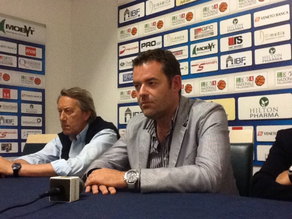 Fumata nera per Maiarelli, Bulgarelli resta in sella alla Pallacanestro