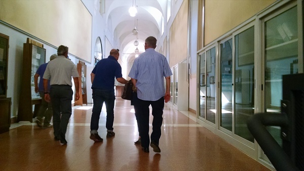 Omicidio Branchi, il parroco ribalta le accuse e contrattacca: “Indagini carenti e lacunose”