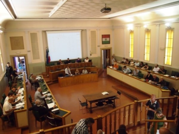 Carife, la politica: bicchiere mezzo pieno o mezzo vuoto?