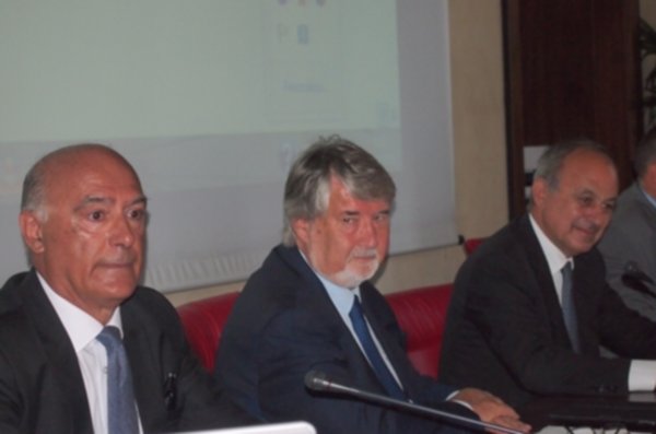 Confartigianato: “Lo Stato deve lasciarci lavorare”