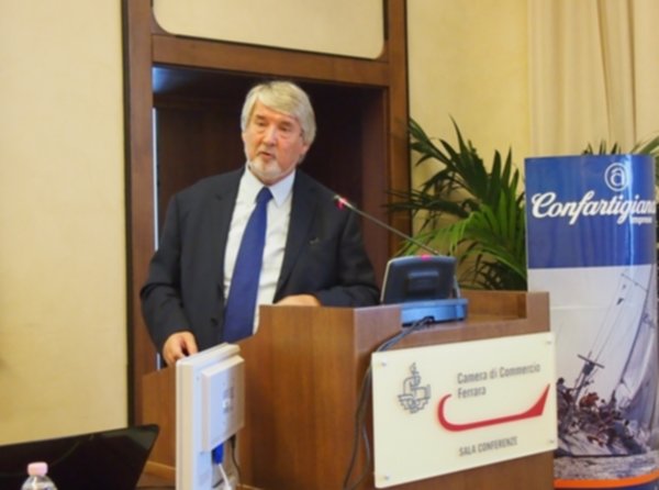 Il ministro Poletti: “Assumere a tempo indeterminato sia la normalità”