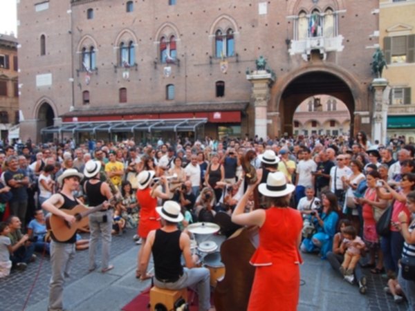 Primo giorno di buskers ed è subito magia