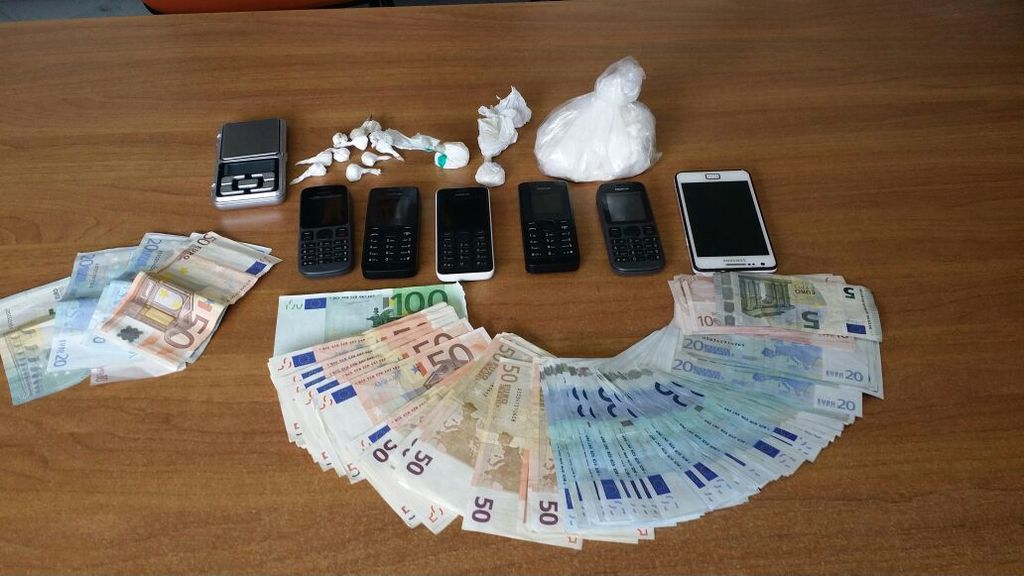 “La cocaina? Non spaccio, l’ho trovata sotto un ponte”