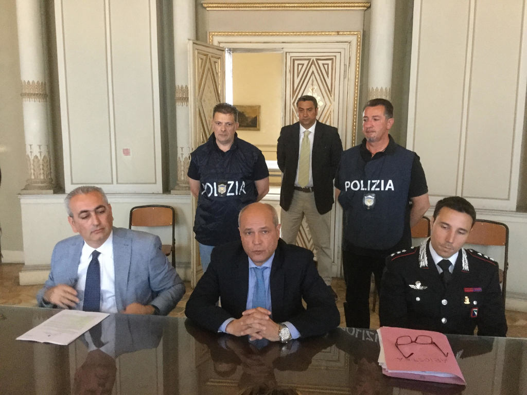 Ai domiciliari il piromane della Biblioteca Ariostea