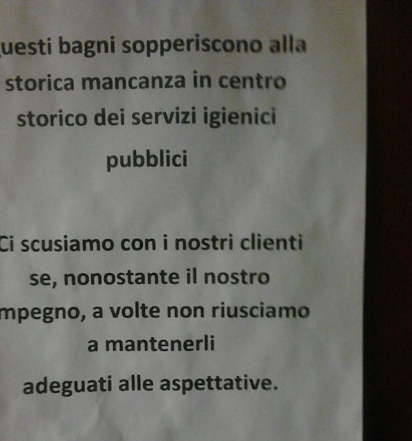 Il M5S chiede bagni pubblici: “Non sono optional dell’accoglienza turistica”