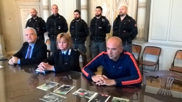 Sgomberato il Palaspecchi: “Fenomeno sotto controllo”
