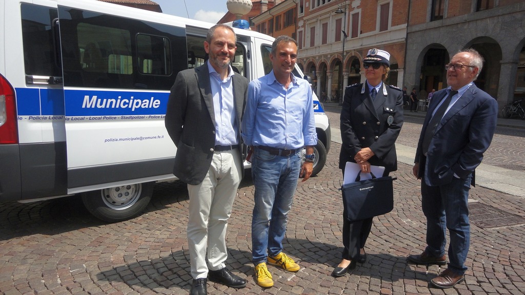 Un ufficio mobile per i controlli della polizia municipale