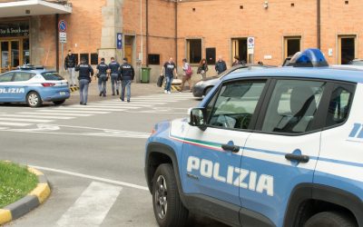Pusher colto in flagrante dalla Polizia