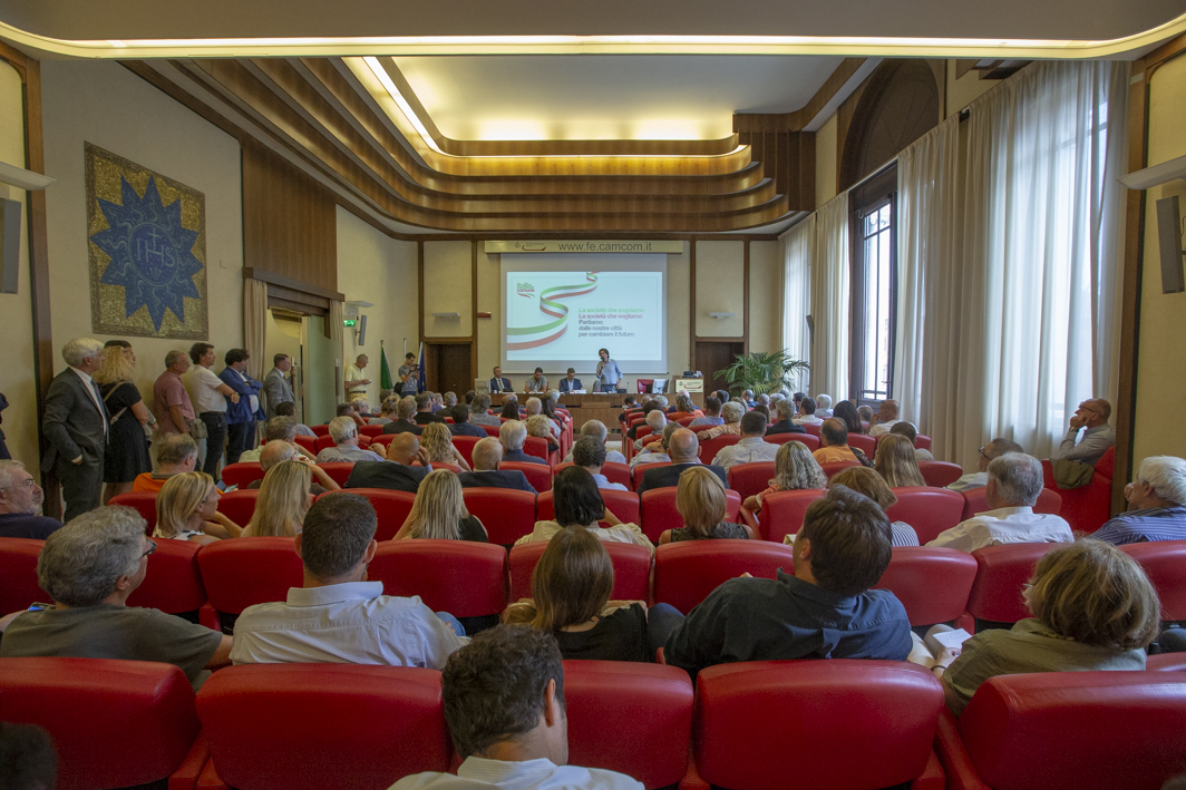 platea pizzarotti camera di commercio (foto Castaldi)