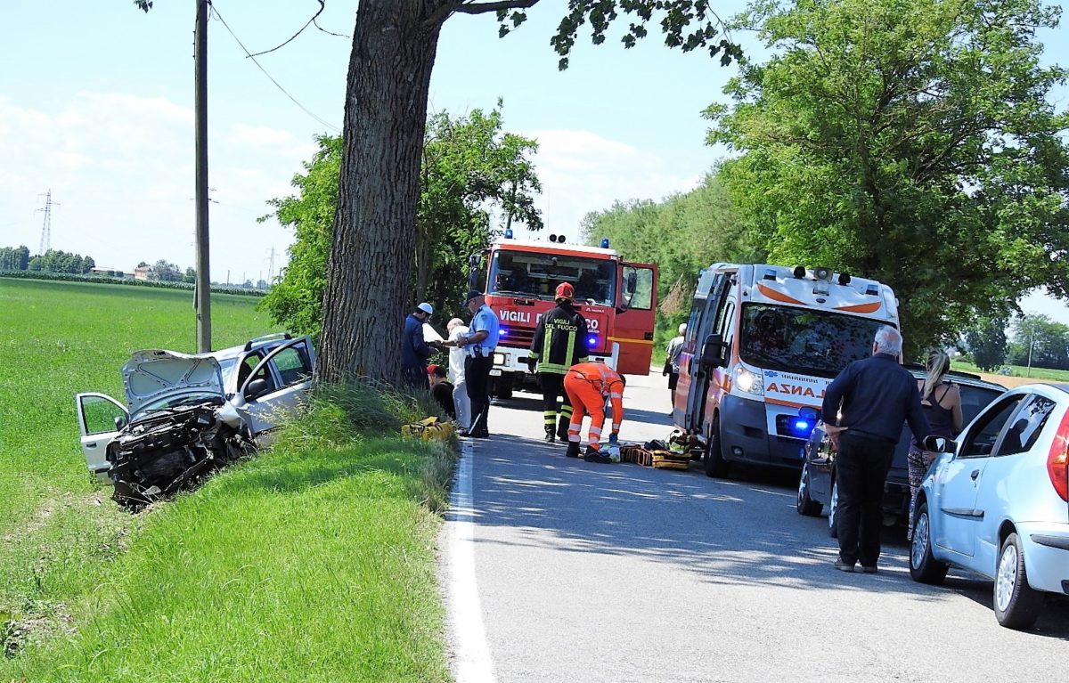 A processo per non aver fatto mettere la cintura di sicurezza alla suocera