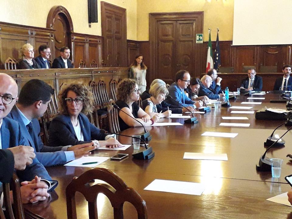 Carife, risarcimenti anche agli speculatori? Un ‘comma sospetto’ del decreto agita i risparmiatori