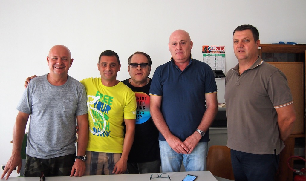 Vigili del fuoco: “Ben vengano i volontari, hanno mezzi migliori”
