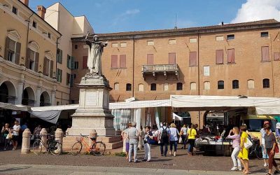 Fiera dell’artigianato artistico in piazza Savonarola
