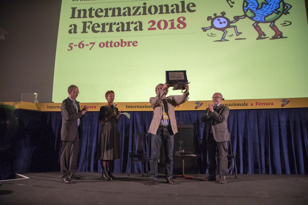 Internazionale solidale con Mimmo contro la “politica feroce”