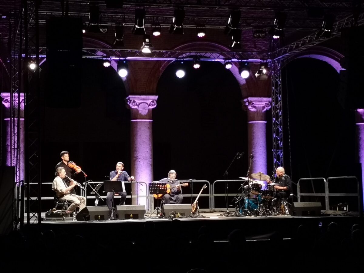 Se Ti Tagliassero A Pezzetti Accordi