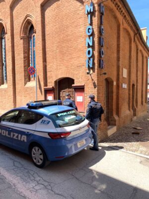 Mignon polizia