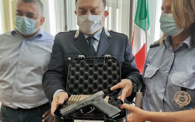 Polizia locale armata, il tribunale condanna il Comune: “Condotta discriminatoria e illegittima”