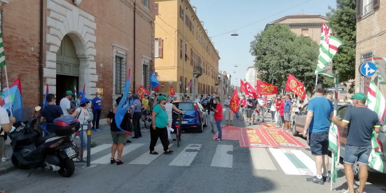 Metalmeccanica. “Affrontare la situazione con coraggio o sarà carneficina”