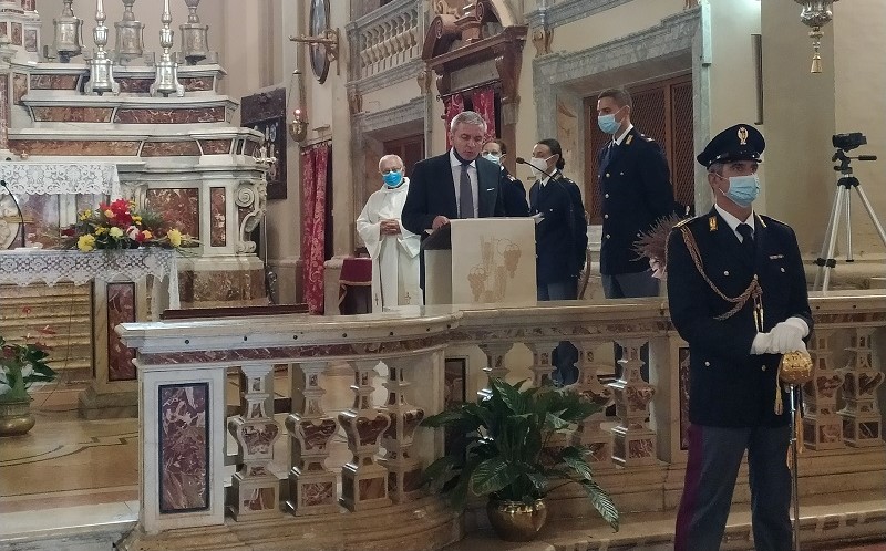 La Polizia festeggia il Patrono: "Persone ordinarie che fanno cose straordinarie" - Vimarsana News