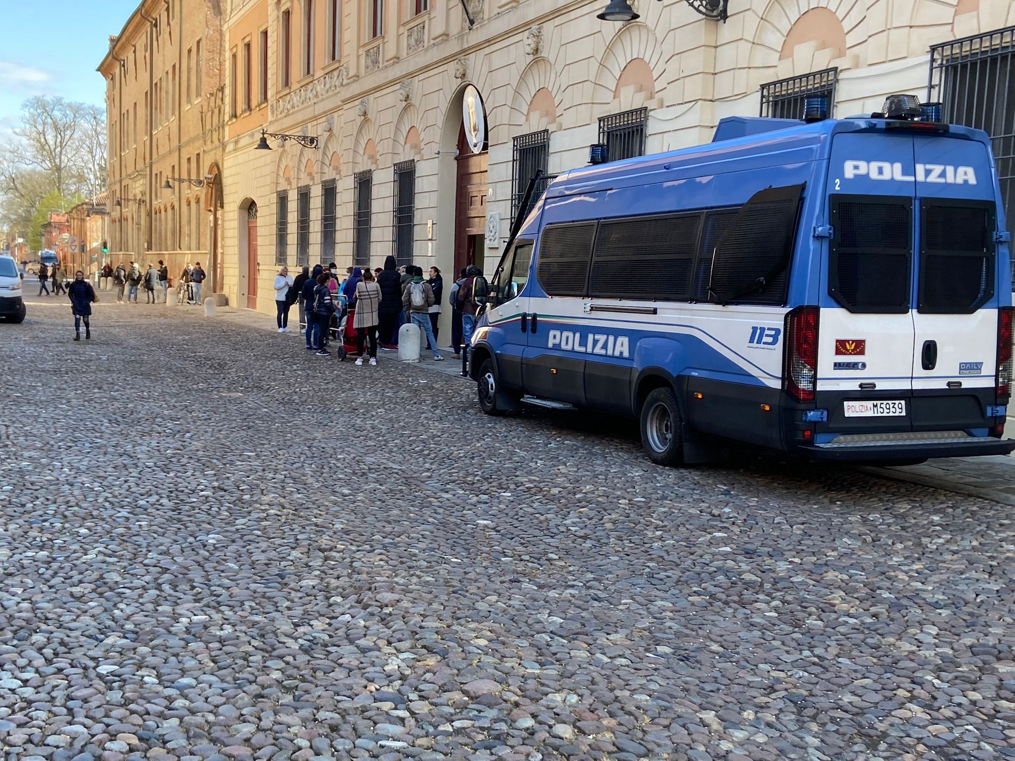 Ferrara Fiere, da hub vaccinale a punto d’accoglienza per i profughi ucraini
