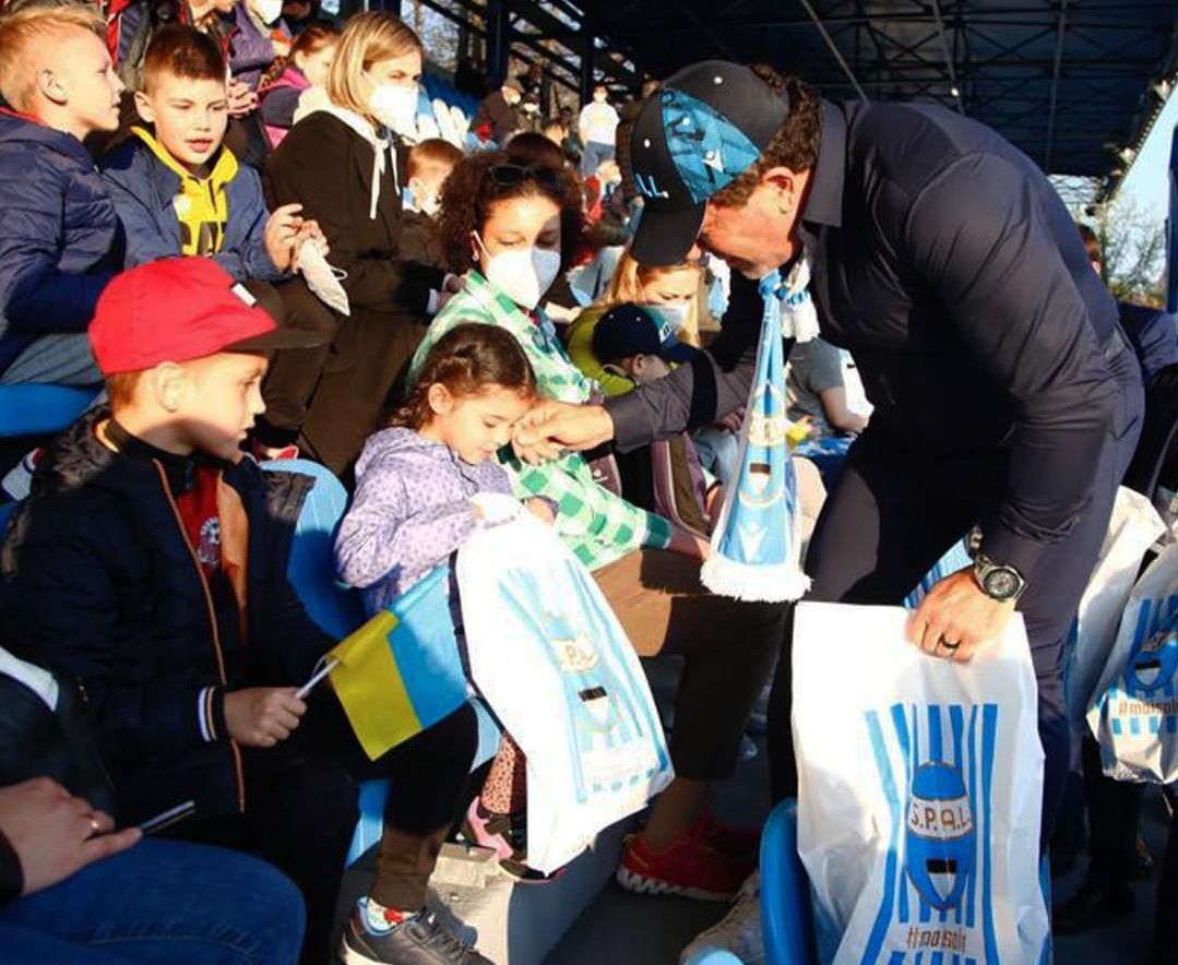 Spal, col Cosenza in gradinata anche 49 profughi ucraini