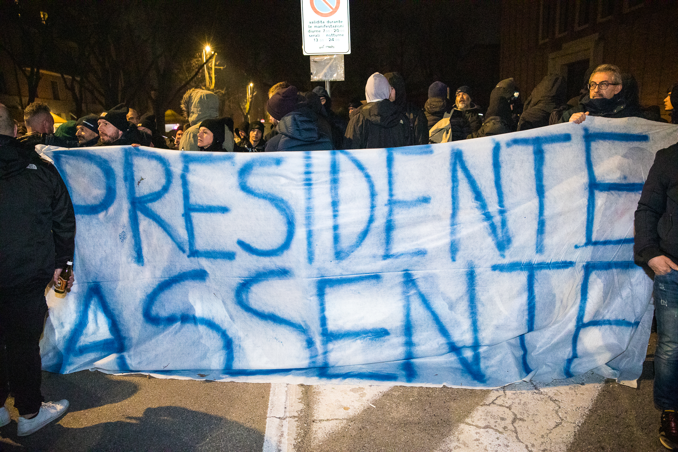 Spal è crisi. Si riflette su De Rossi e la Ovest contesta la società: “Tacopina dov’è?”