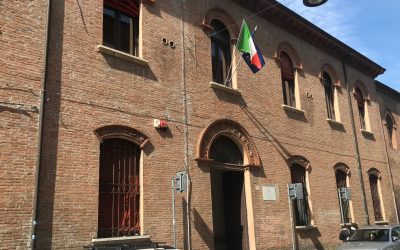 Spray al peperoncino all’IIS Einaudi. Ventidue studenti al Sant’Anna